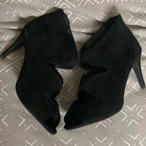 Impo Tyra black heels size 9.5